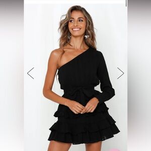 Hello Molly “Dance the Night Away” black dress-NEW WITH TAGS- US 6